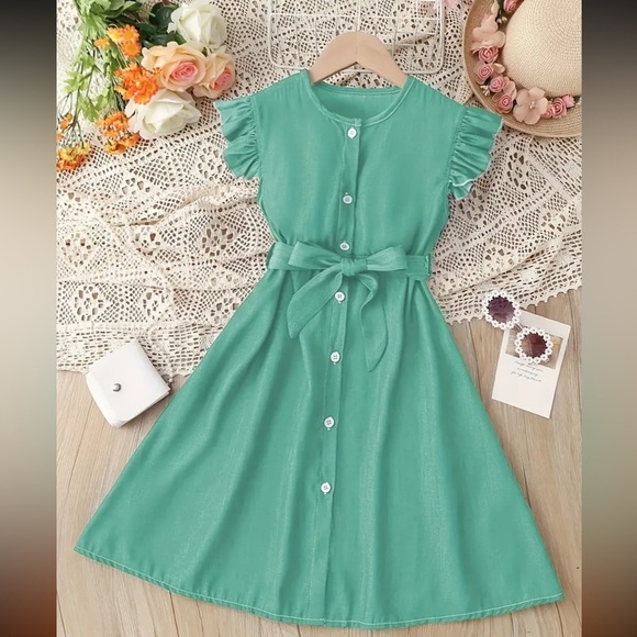 Other - Girls dress with belt